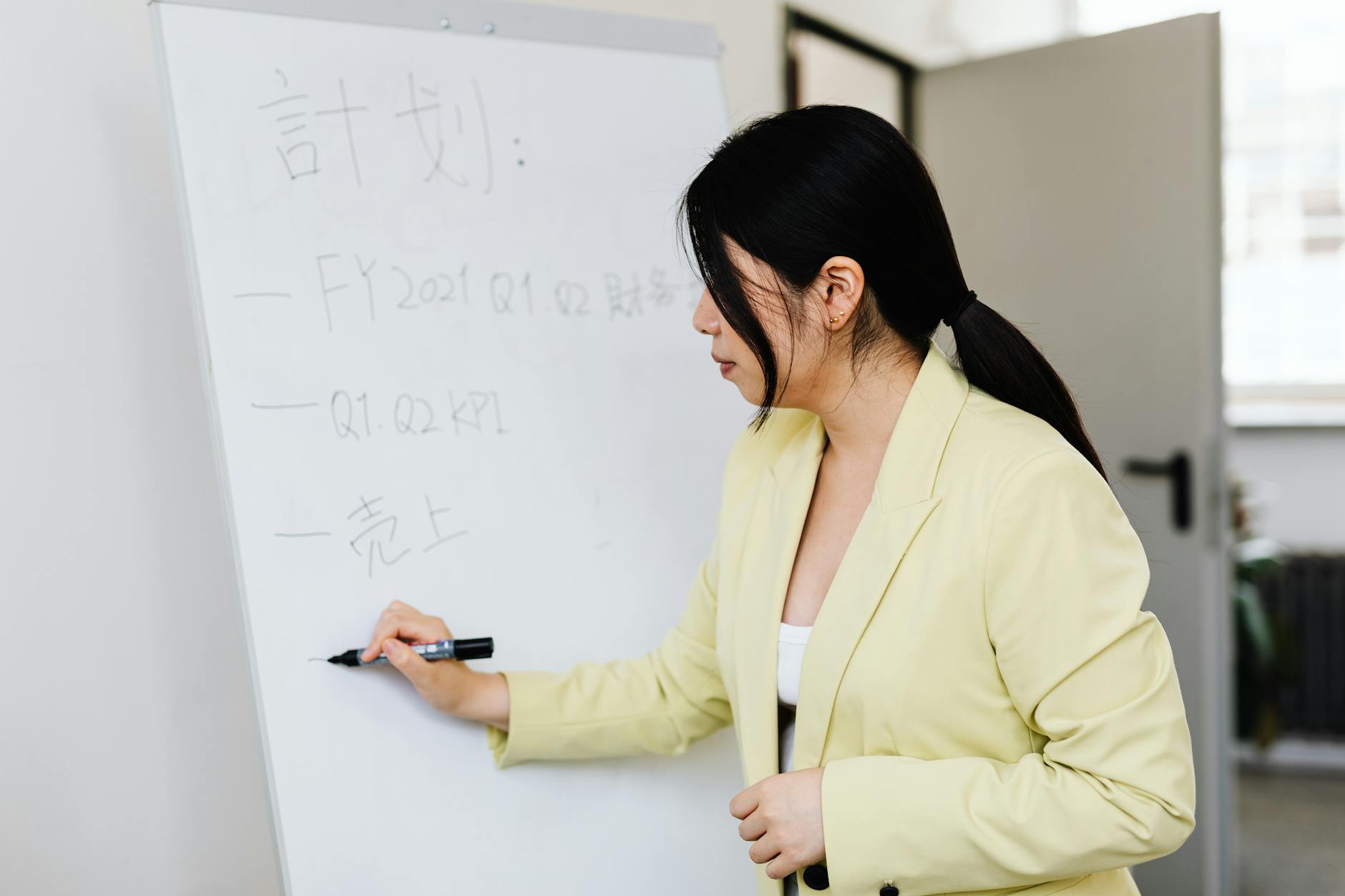 卡迪夫大学 MBA Master of Business Administration 录取要求 document and eligibility review
